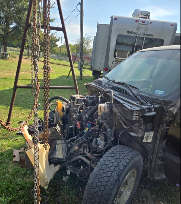 Roadside engine repair with hoist